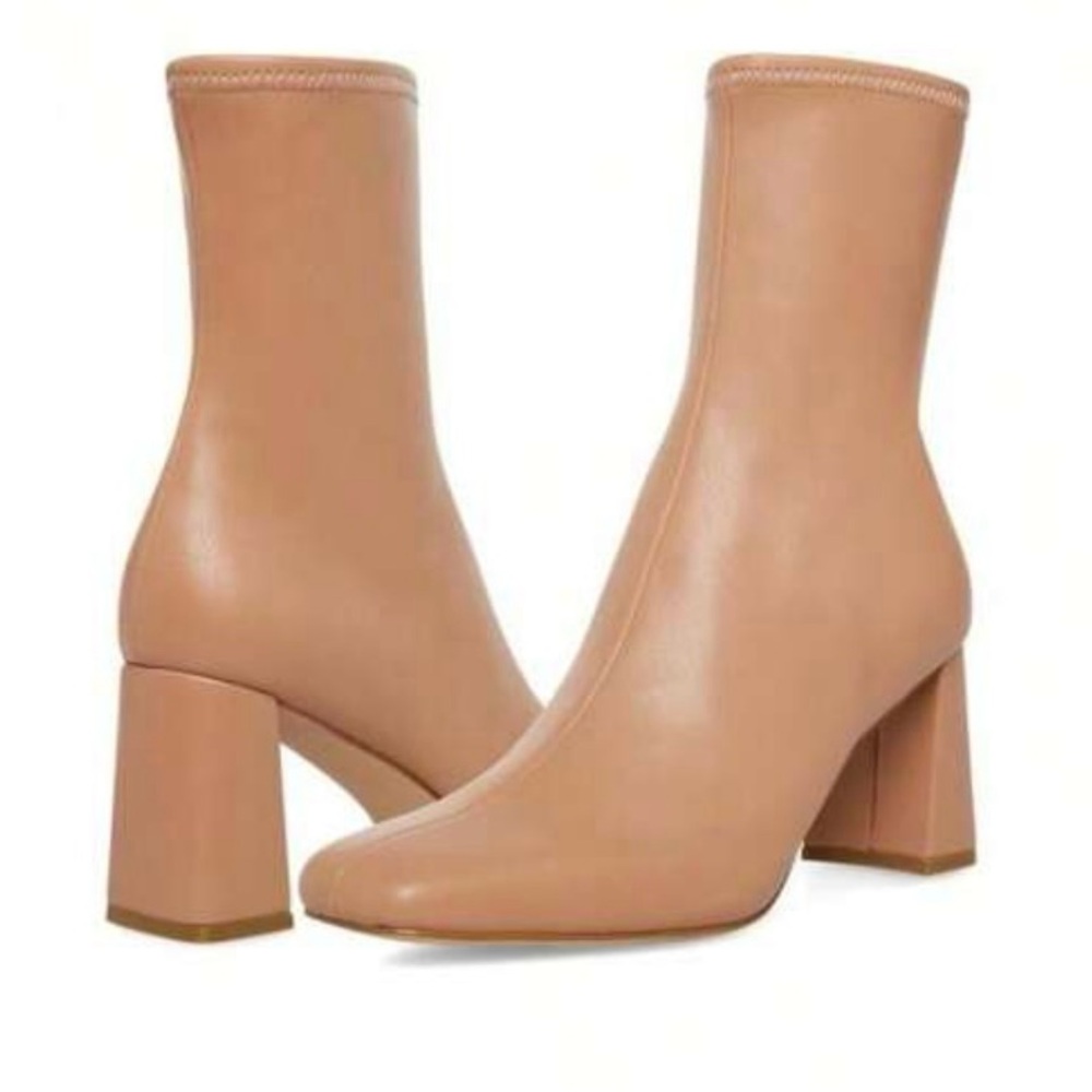 Steve Madden Harli Boot in Blush NWOT